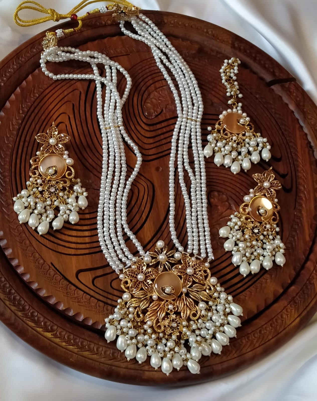 RUSSMA:Handmade long maala set with earrings & Teeka💖💞